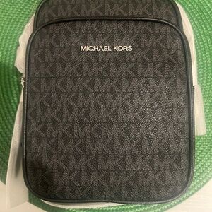 MICHAEL Michael Kors Jet Set Double Zip Crossbody (NWT)